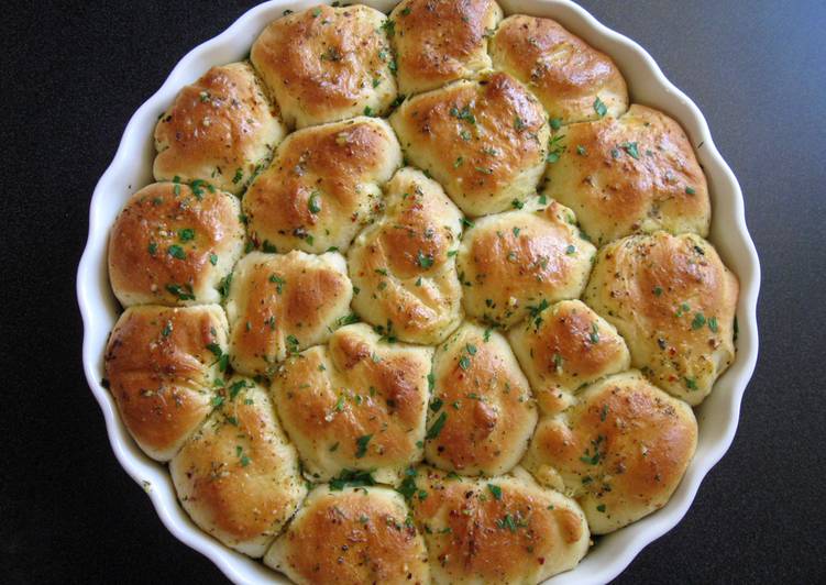 Recipe of Any-night-of-the-week Pull Apart Garlic Bread