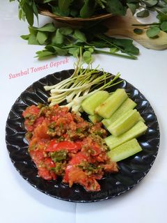Foto resep Sambal Tomat Geprek