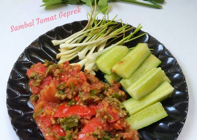 Resep Sambal Tomat Geprek Resep Sambal Tomat Geprek