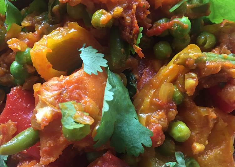 Recipe of Speedy #nationalcurryweek 🍠 Sweet potato and vegetable pathia