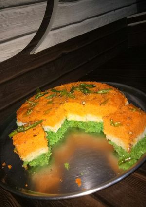 A picture of Tri angle dhokla.
