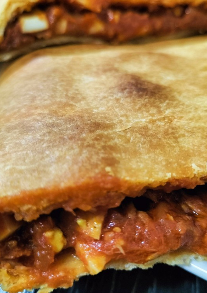 Una foto de Empanada de atún y huevo