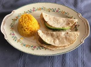 Una foto de Tacos de camarones como en Fisher's