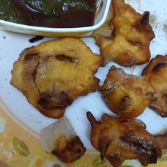 A picture of Onion Pakoda.