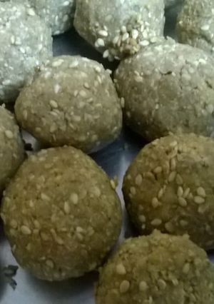 A picture of Til Gud Ladoo.