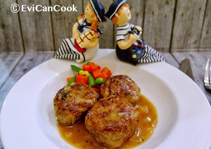 Cara Membuat Hamburger Steak with Gravy Ekonomis Untuk Dijual