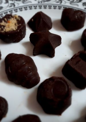 A picture of Homemade chocolate.