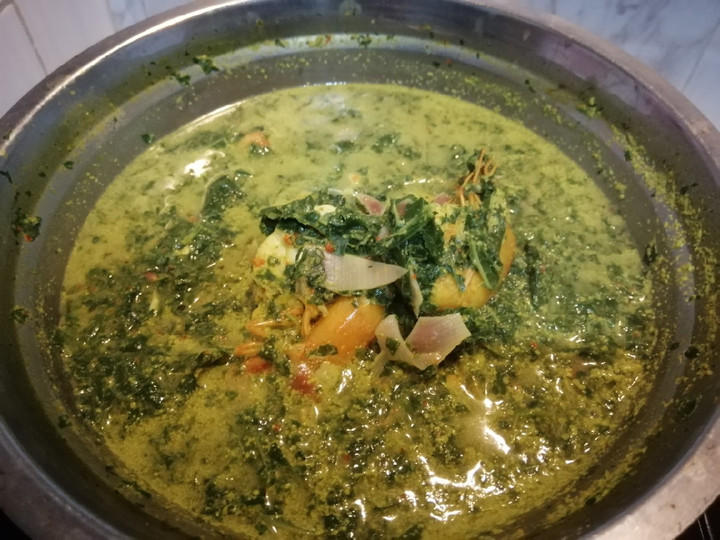 Resep Gulai daun singkong/daun ubi tumbuk🍀, Bisa Manjain Lidah