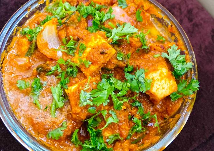 Kadhai Paneer Recipe by Gurpreet Kaur - Cookpad