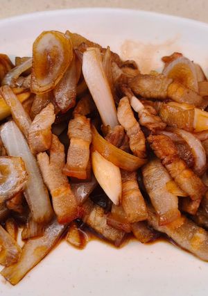 蔥爆回鍋肉 的食譜成品照片