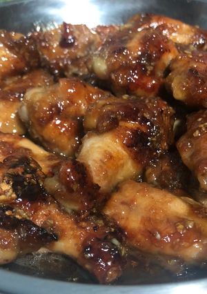 簡單韓式》蜜糖蒜香雞翼 的食譜成品照片