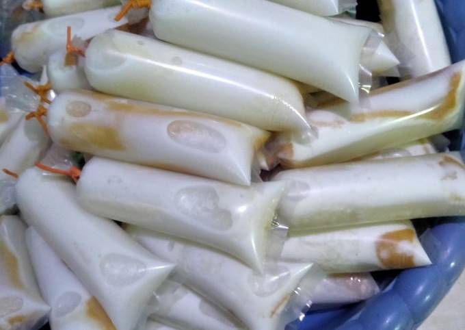 Resep Es lilin santan roti tawar Resep Es lilin santan roti tawar