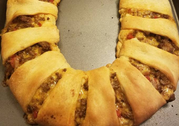 Steps to Make Award-winning Taco Crescent Ring