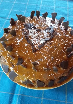 Una foto de Torta máxima de panqueque chocolate