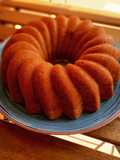 Bundt cake genovés de vainilla y nueces