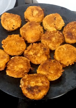 A picture of Potato cutlets 🥔🧅🥔🌶️.