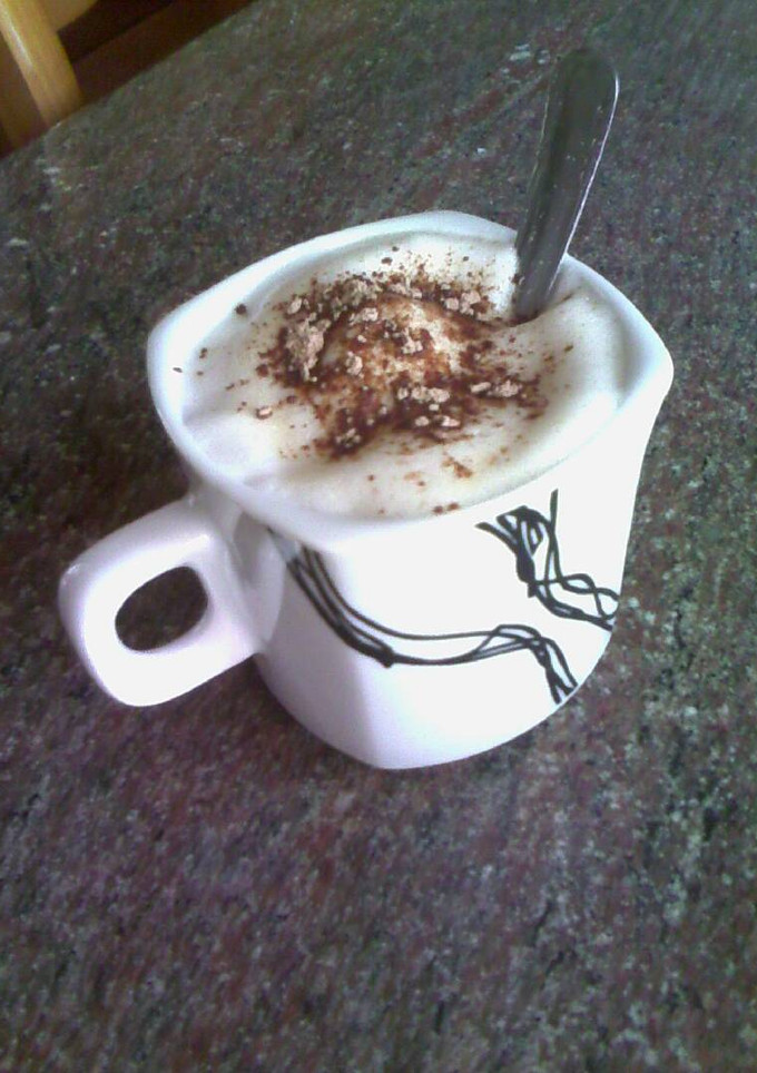 Una foto de Capuchino sin máquina