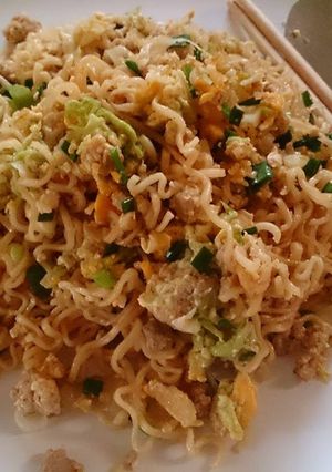รูปของ ผัดบะหมี่กึ่ง