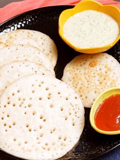 दावणगिरी लोणी स्पंज डोसा (Davangiri Loni Sponge Dosa Recipe In Marathi) रेसिपी चे मुख्य फोटो