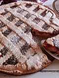 Crostata"doppio strato"...farcita con crema allo yogurt e marmellata di ciliegie 🍒