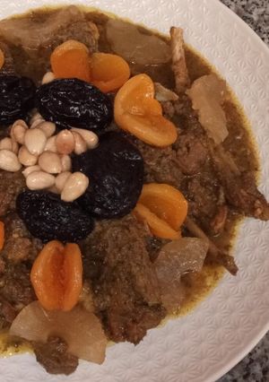 صورة لوصفة اللحم بالبرقوق والمشماش