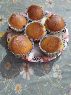 कप केक (Cup cake recipe in hindi) रेसिपी मुख्य फोटो