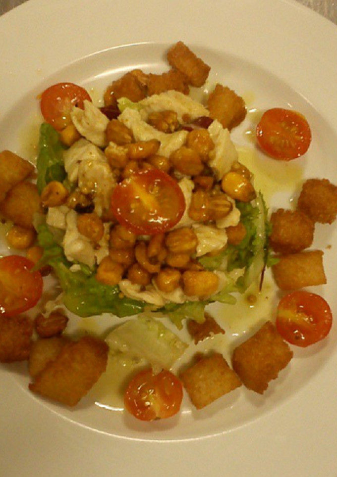 Una foto de Ensalada tejana con vinagreta de miel y mostaza