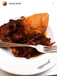 A picture of Moimoi with onion sauce.