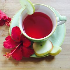 A picture of Hibiscus tea.