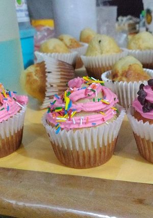 Una foto de Cupcake de vainilla c/ frosting