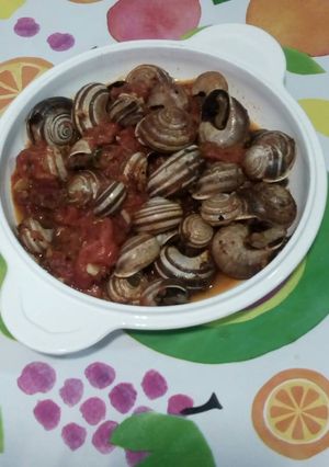 Foto principal de Caracoles picantes con tomate