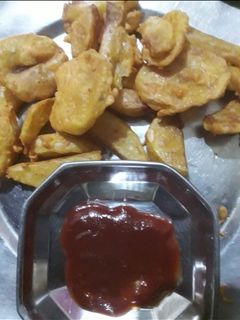 आलू के पकौड़े (aloo ke pakode recipe in Hindi) रेसिपी मुख्य फोटो