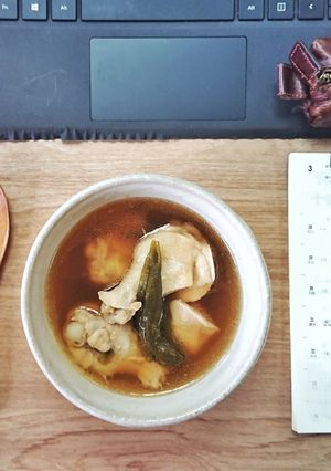 剝皮辣椒雞湯 的食譜成品照片