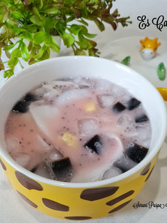 Foto resep Es Campur (Es Cincau, Tape dan Kelapa Muda)