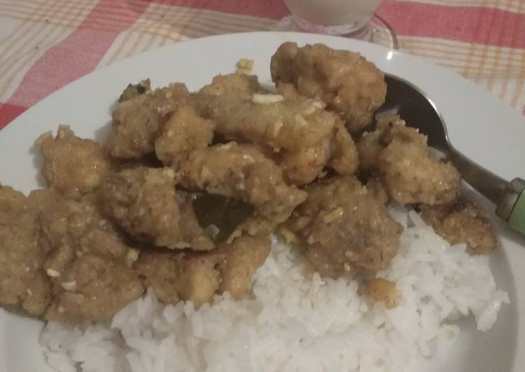 Bagaimana Menyiapkan Ayam telor Asin spicy, Lezat
