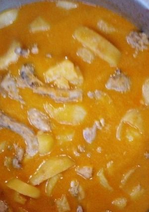A picture of Chicken and potatoes.