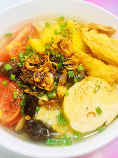 A picture of Vegetarian Bún Chả.