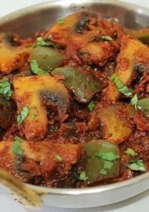 कढ़ाई मशरुम(kadhai musroom recepie in hindi) रेसिपी मुख्य फोटो