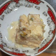 A picture of Bread custard cream.