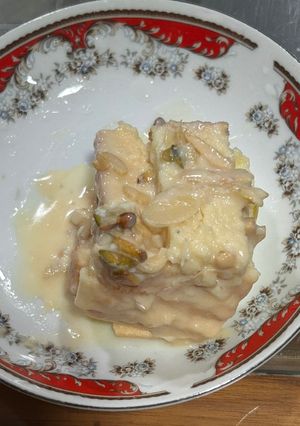 A picture of Bread custard cream.