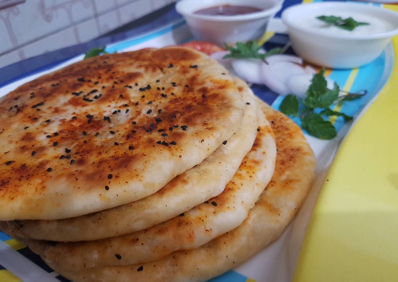 Chicken Aloo Stuffed Kulcha Recipe I Chicken keema Kulcha I Chicken Aloo Naan I