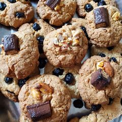 A picture of Oatmeal cookies.
