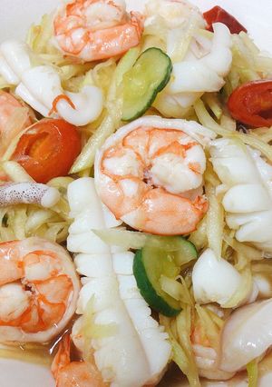 偷吃步泰式涼拌海鮮 的食譜成品照片
