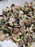 Almejas al vino blanco
