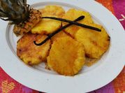 Une photo de ananas rôti