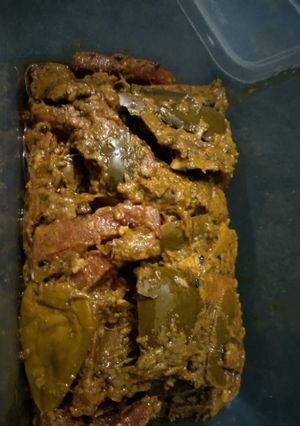 A picture of Raw Mango and Carrot Acchar.