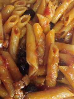 Una foto de Pasta a la putanesca