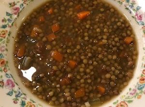 Una foto de Lentejas con salsa inglesa