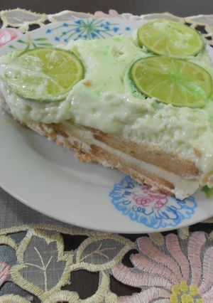 Una foto de Tarta de galletas y limón