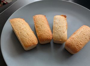 Une photo de Financiers express avec 1 blanc d'oeuf